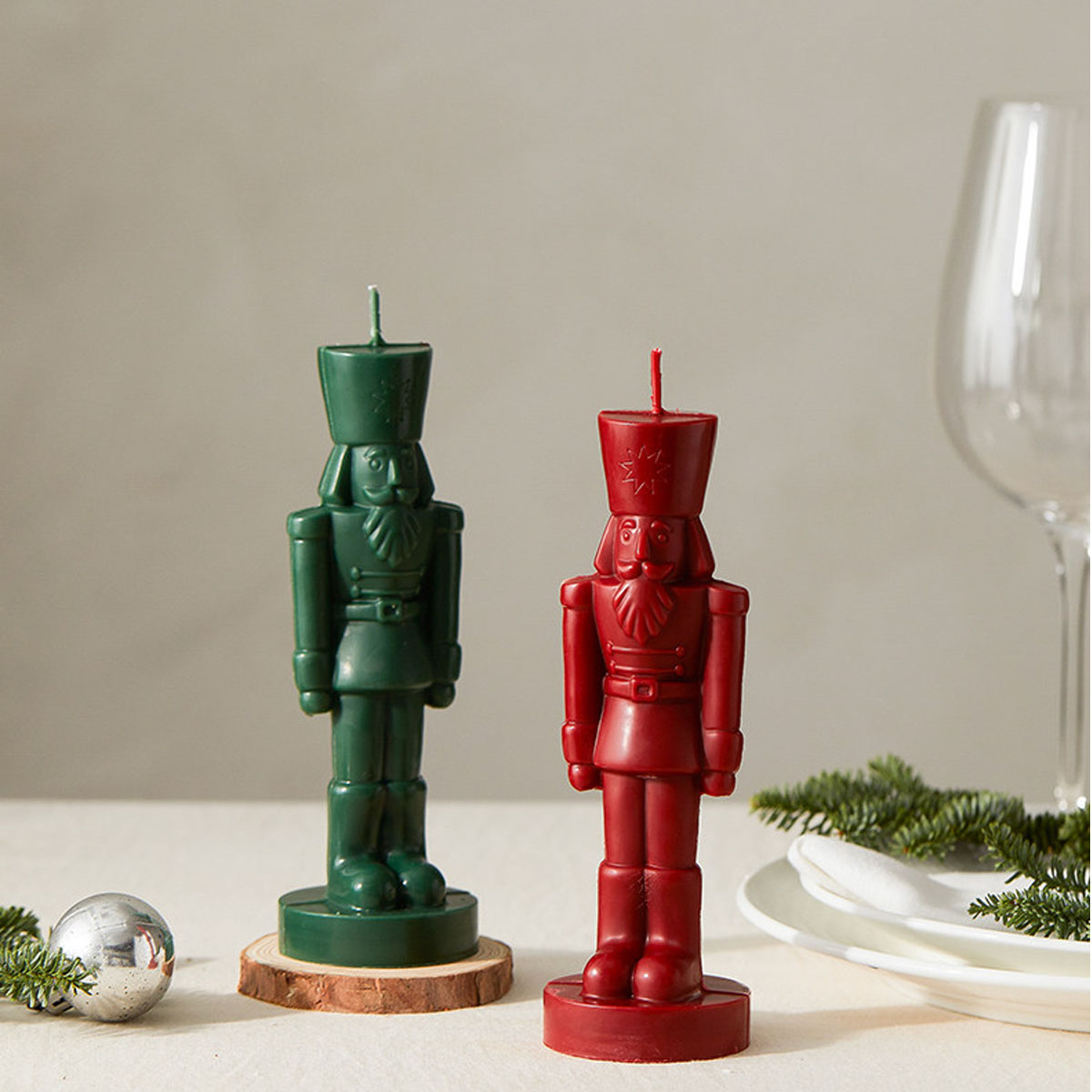 大型くるみ割り人形兵士プラスチックキャンドル型くるみ割り人形 - Nutcracker Figurine のレビューと価格