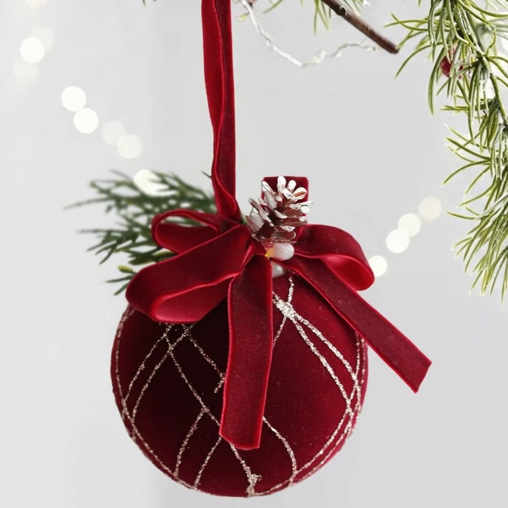 プラスチック製の赤いベル型オーナメント。繊細なデザインのクリ - Star Tree Topper のレビューと価格